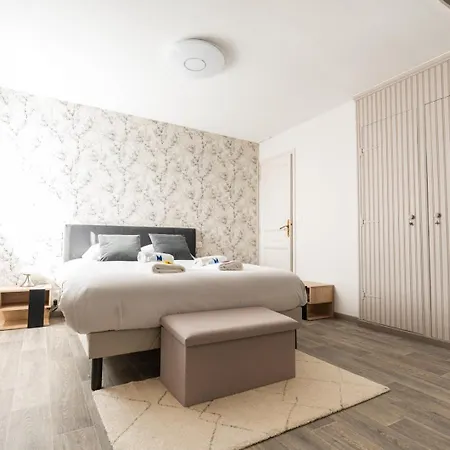 빌라 Saint-vincent Elegance Et Comfort *